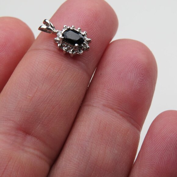 $850 10k Gold Diamond & Sapphire Pendent - Picture 2 of 3